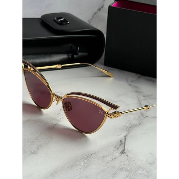 NEW Valentino V-Glassliner VLS118-B Gold Cat Eye Sunglasses $1300 main image 8